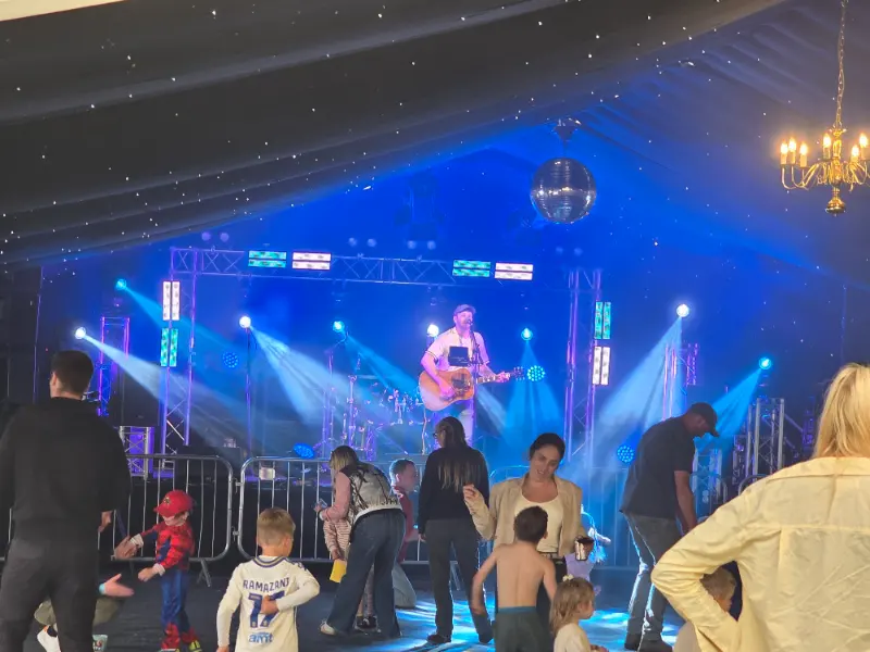 Live acoustic entertainment at Wetherby Beer Festival 2025