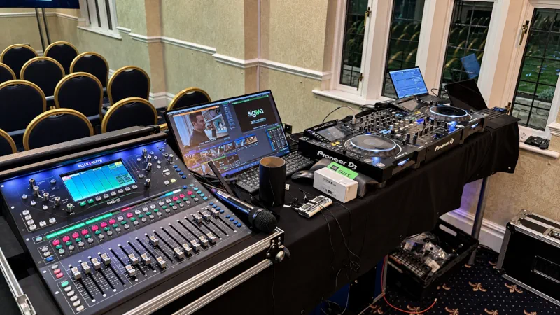 vmix 4k providing video distribution over 5 screens for the sigma 2025 conference